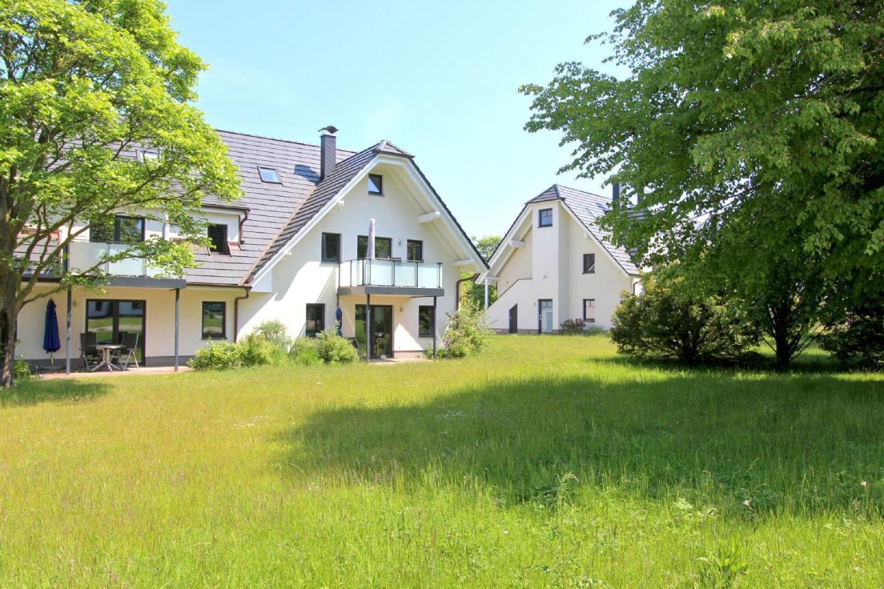 Apartamento Strandnahe Fewo Mit Terrasse, Gratis Nutzung Vom Ahoi Erlebnisbad Und Sauna In Sellin - Rex Rugia Fewo 13-2 Lobbe Exterior foto